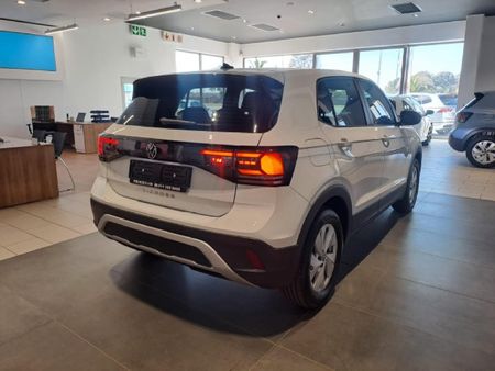 2026-Volkswagen-T-Cross-10-TSI-Auto_4