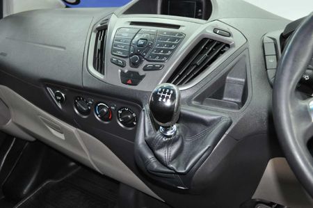 2013-Ford-Tourneo-Custom-22-TDCi-Ambiente-SWB_29