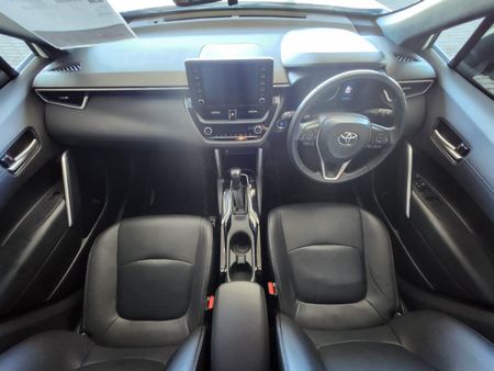 2022-Toyota-Corolla-Cross-18-XI_11