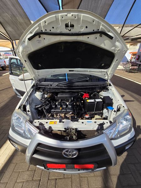 2018-Toyota-Etios-Cross-15-XS-5-dr_15