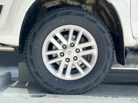 2012-Toyota-Fortuner-30-D-4D-4x4-Auto_5