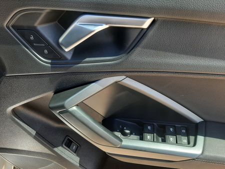 2021-Audi-Q3-Sportback-20-TFSI-quattro-Auto-S-Line-40-TFSI_4