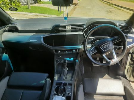 2021-Audi-Q3-Sportback-20-TFSI-quattro-Auto-S-Line-40-TFSI_6