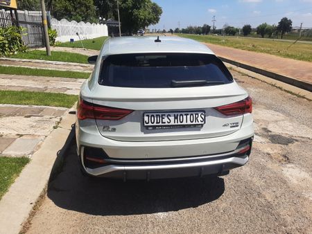 2021-Audi-Q3-Sportback-20-TFSI-quattro-Auto-S-Line-40-TFSI_8