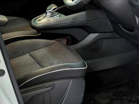2025-Renault-Captur-13T-Intens-EDC_19
