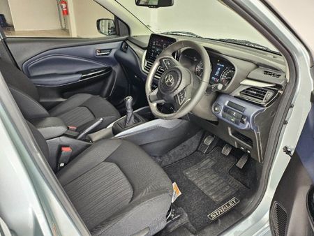 2026-Toyota-Starlet-Cross-15XR_10