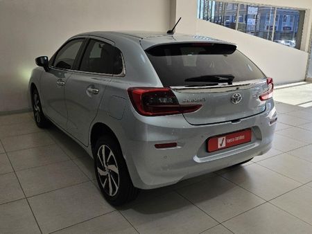 2026-Toyota-Starlet-Cross-15XR_5