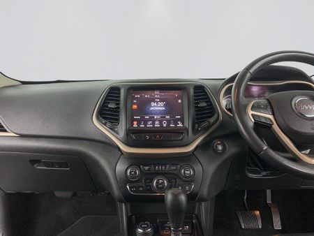 2015-Jeep-Cherokee-32-Limited-AWD-Auto_13
