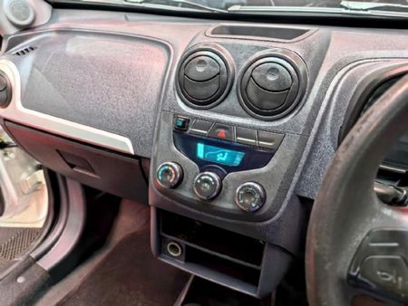 2016-Chevrolet-Utility-14-AC_12