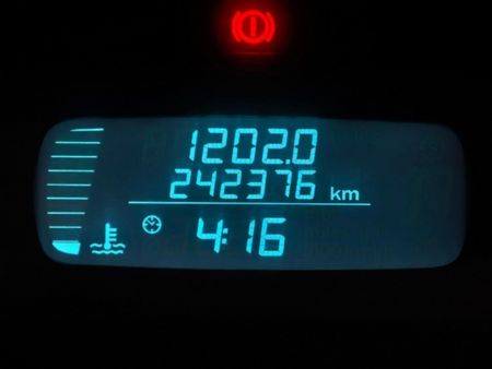 2016-Chevrolet-Utility-14-AC_17