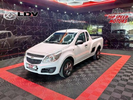 2016-Chevrolet-Utility-14-AC_2