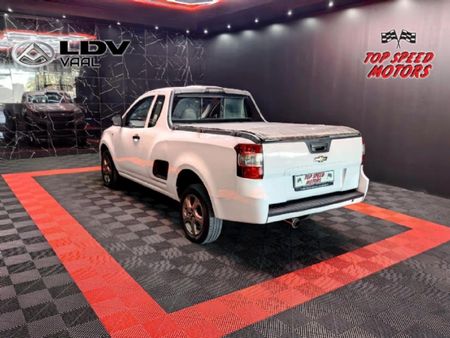 2016-Chevrolet-Utility-14-AC_3