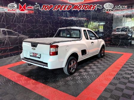 2016-Chevrolet-Utility-14-AC_5