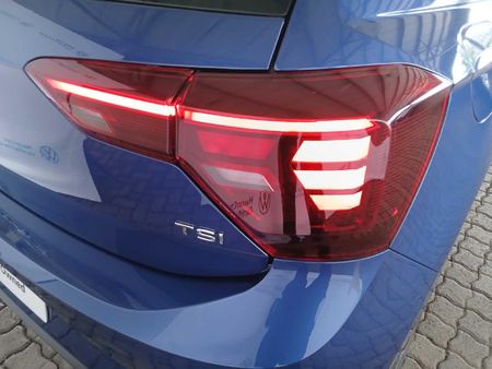 2025-Volkswagen-Polo-10-TSI-Life_7