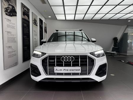 2022-Audi-Q5-Sportback-quattro-S-Line-Auto-40-TDI_1