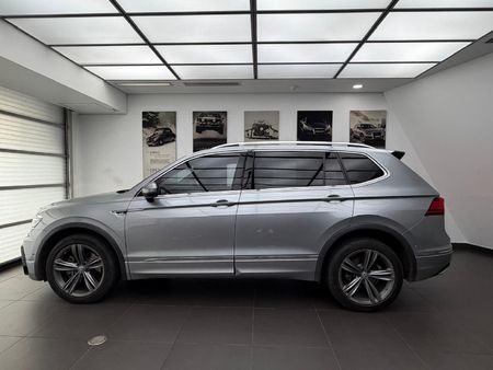2020-Volkswagen-Tiguan-Allspace-20-TSI-Comfortline-4Motion-Auto-132kW_2