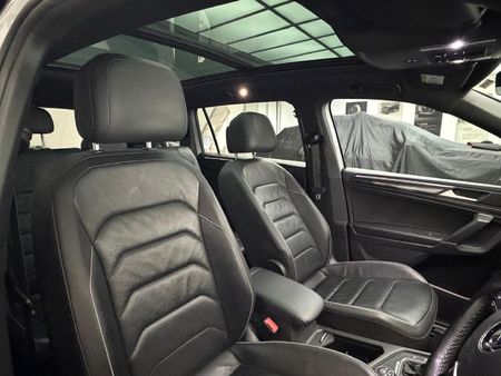 2020-Volkswagen-Tiguan-Allspace-20-TSI-Comfortline-4Motion-Auto-132kW_6