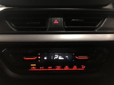2025-Suzuki-Swift-12-GL_9