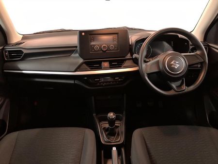 2025-Suzuki-Swift-12-GL_6