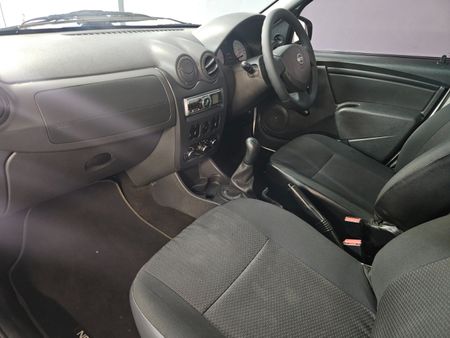 2021-Nissan-NP200-2021-Nissan-NP200-16-AC-Safety-Pack_11