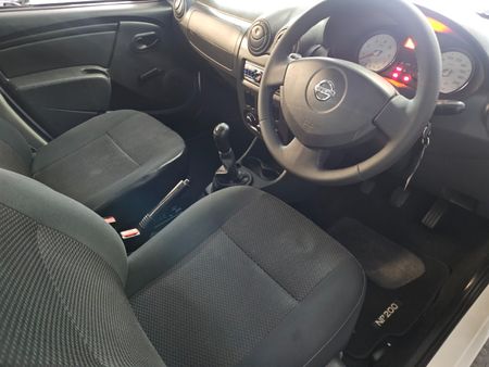 2021-Nissan-NP200-2021-Nissan-NP200-16-AC-Safety-Pack_12