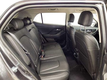 2025-Hyundai-Creta-15-Premium-Auto_16