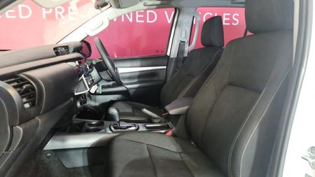 2025-Toyota-Hilux-24-GD-6-Raider-4x4-Auto-Double-Cab_21