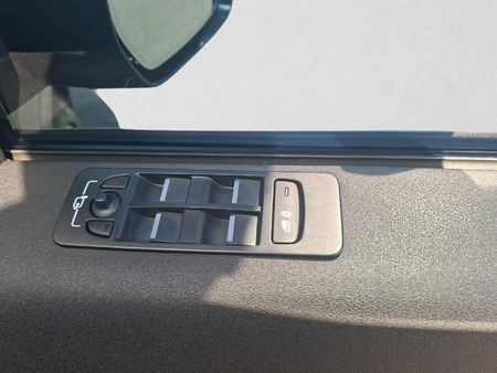 2022-Land-Rover-Discovery-Sport-20D-SE-R-Dynamic-D200_14