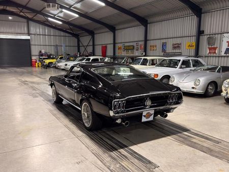1968-Ford-Mustang-GT390_11