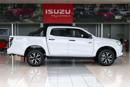 2026-Isuzu-D-Max-19-DDI-HR-X-Rider-Auto-Double-Cab_13