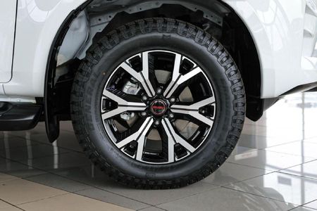 2026-Isuzu-D-Max-19-DDI-HR-X-Rider-Auto-Double-Cab_6