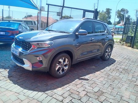2022-Kia-Sonet-15-LX_4