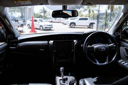 2021-Toyota-Fortuner-28-GD-6-Raised-Body-Auto_13