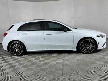 2021-Mercedes-AMG-A-Class-A35-AMG-4Matic_16