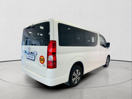 2024-Toyota-Quantum-28-GL-11-seat_3