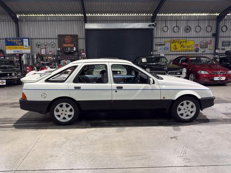 1984-Ford-Sierra-XR8_16