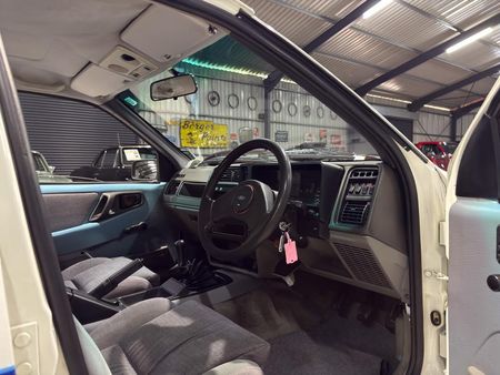 1984-Ford-Sierra-XR8_28