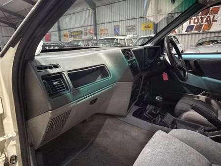 1984-Ford-Sierra-XR8_37