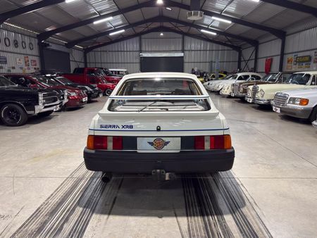 1984-Ford-Sierra-XR8_8