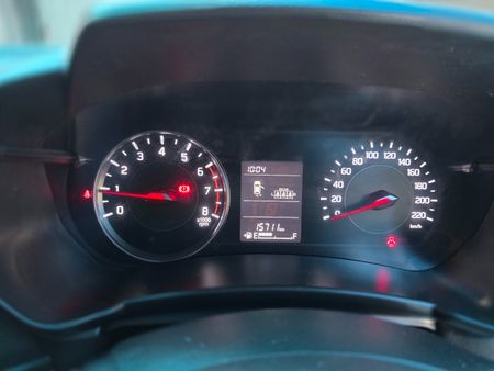 2025-Suzuki-Swift-12-GL_11