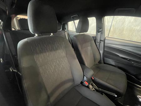 2020-Toyota-Yaris-15-XS-5-dr_6