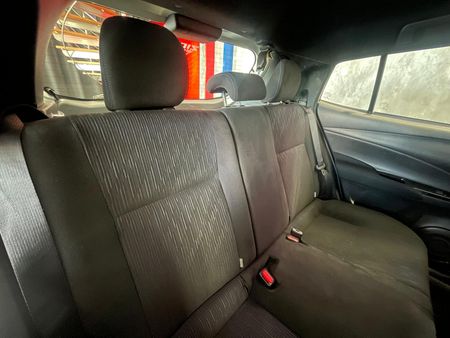 2020-Toyota-Yaris-15-XS-5-dr_7