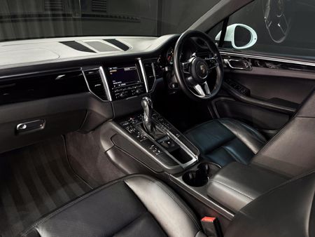 2015-Porsche-Macan-S-Diesel_10