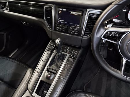 2015-Porsche-Macan-S-Diesel_8