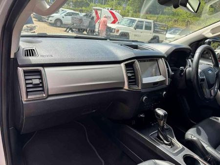 2019-Ford-Everest-20D-Bi-Turbo-4x4-Auto_13
