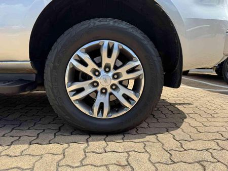2019-Ford-Everest-20D-Bi-Turbo-4x4-Auto_17
