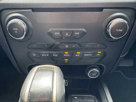 2019-Ford-Everest-20D-Bi-Turbo-4x4-Auto_7