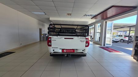 2023-Toyota-Hilux-28-GD-6-Raised-Body-Raider-Auto-Single-Cab_5