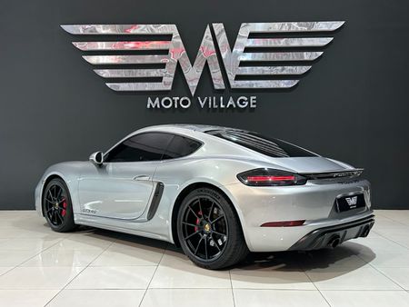 2021-Porsche-Cayman-718-GTS-40_3