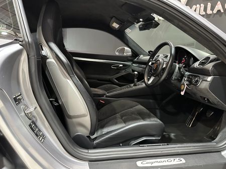 2021-Porsche-Cayman-718-GTS-40_8